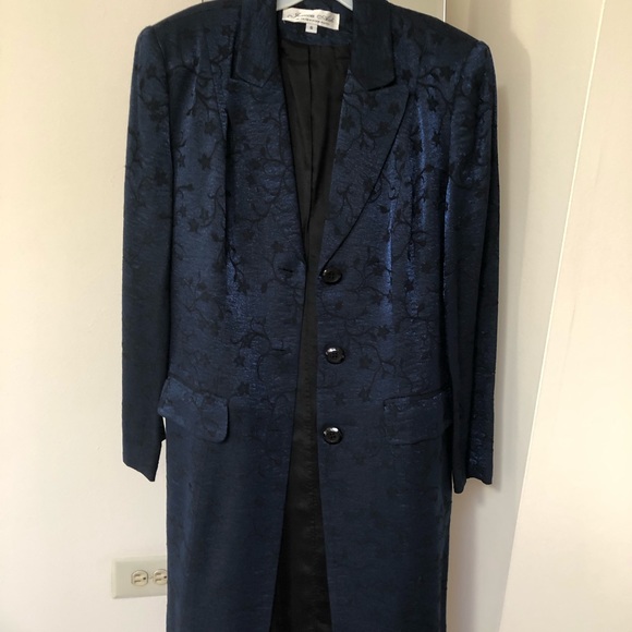 Sheath Jaguard Dress with matching long jacket - Picture 4 of 8